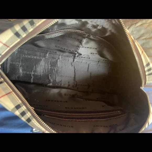 Authentic Burbery Novacheck Shoulder bag - Picture 3 of 11